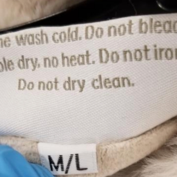 Minky Couture faux fur long coat - Picture 5 of 11